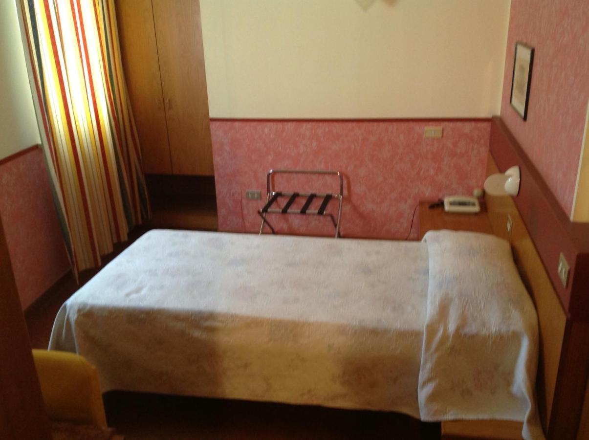 Hotel Roma Bussolengo Eksteriør billede